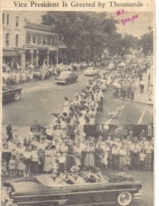 Nixon in car